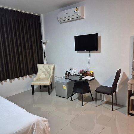 Hotel Dorothys Pattaya Exterior foto