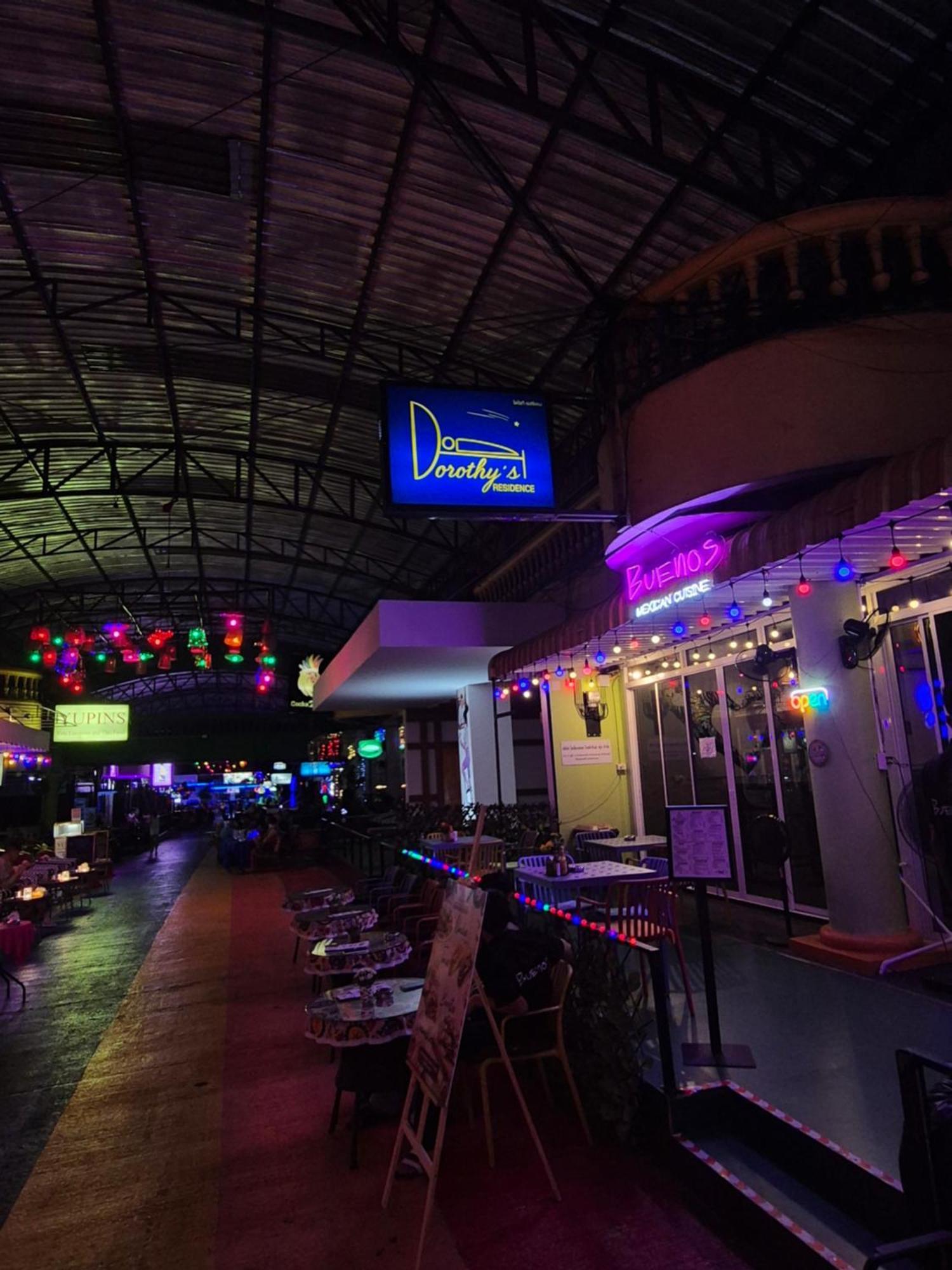 Hotel Dorothys Pattaya Exterior foto